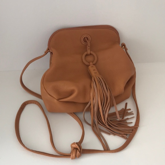 Hobo purse with tassel - used once! - Picture 4 of 8